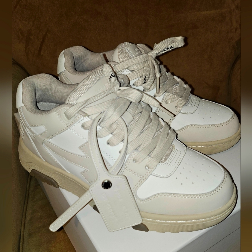 Off-White Out Of Office Sneaker.  Women Size 9US 39EU